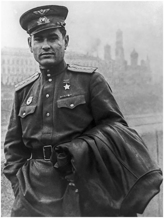 Алексей Петрович Маресьев (1916-2021) &ndash; летчик-истребитель времен ВОВ